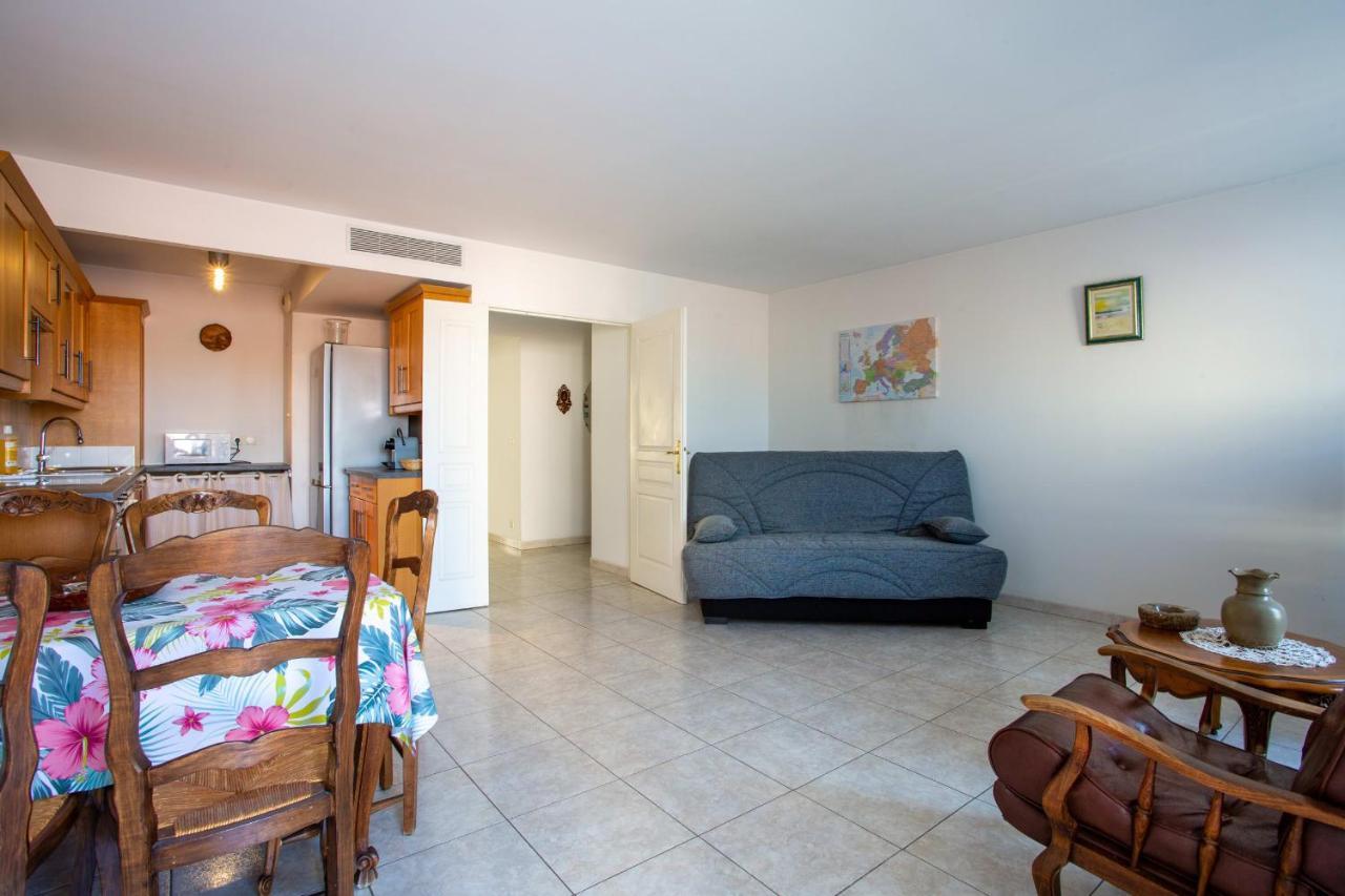 With Sea View With Two Bedrooms Nice