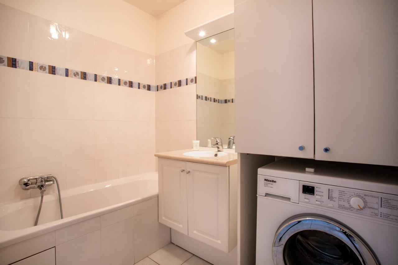 With Sea View With Two Bedrooms Leilighet *